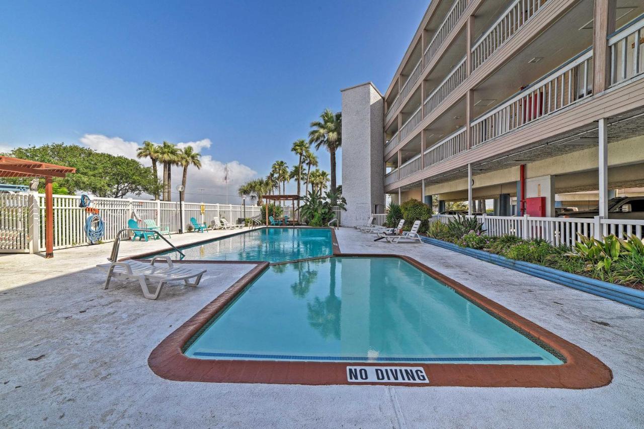 Corpus Christi Escape Pool And Direct Beach Access! Apartment Exterior photo